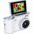 Kavendel MemoGlow™ Flip-Screen Digital Camera